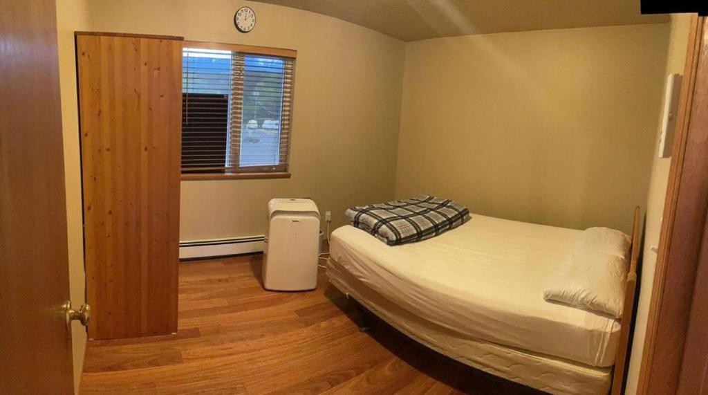 Metchosin Beach House Victoria Bagian luar foto