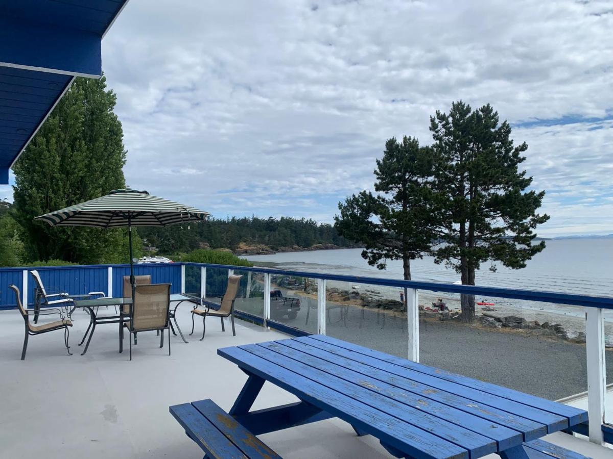 Metchosin Beach House Victoria Bagian luar foto